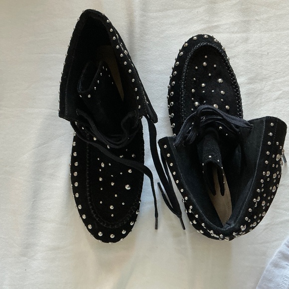 Studded suede moccasins - Picture 1 of 6